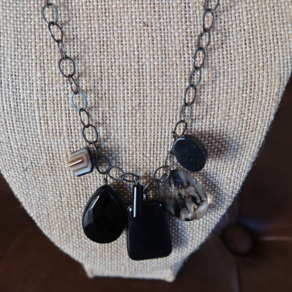 Black onyx beads and sterling silver Sherzada necklace pendant up to 18.25" - Picture 5 of 13